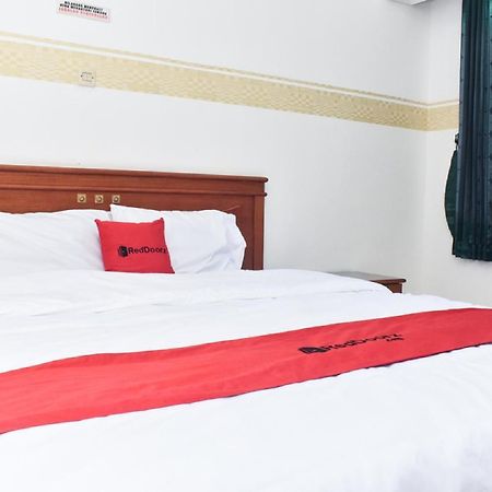 Reddoorz Near Lenmarc Mall Surabaya Pradahkalikendal Zewnętrze zdjęcie